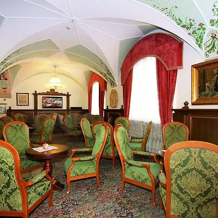 Hotel Dolomiti Schloss 4*