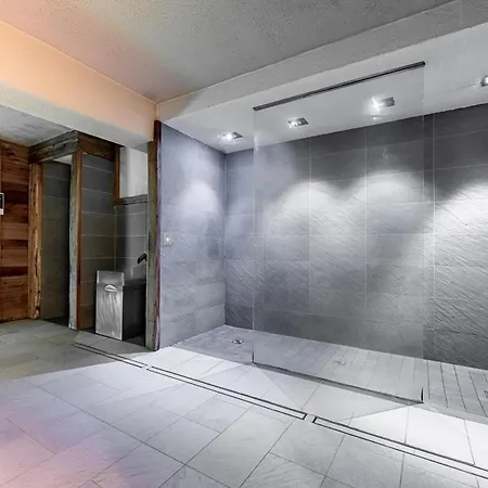 Dolomiti Schloss 4*