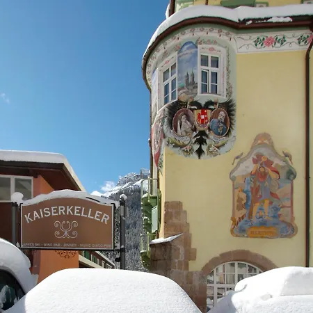 Dolomiti Schloss 4*