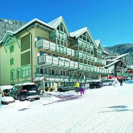 Dolomiti Schloss Hotel 4*