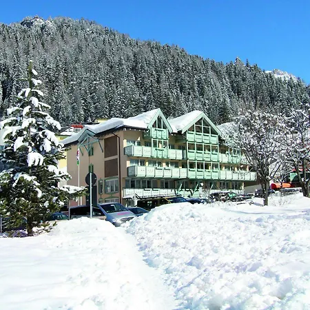 Dolomiti Schloss Hotel 4*